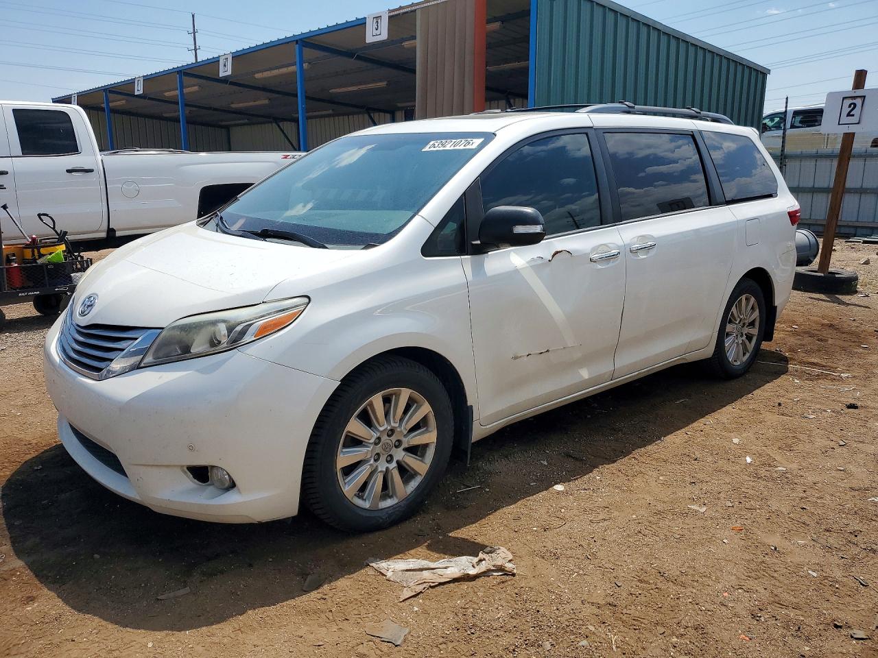 2015 TOYOTA SIENNA LIMITED 7-PASSENGER