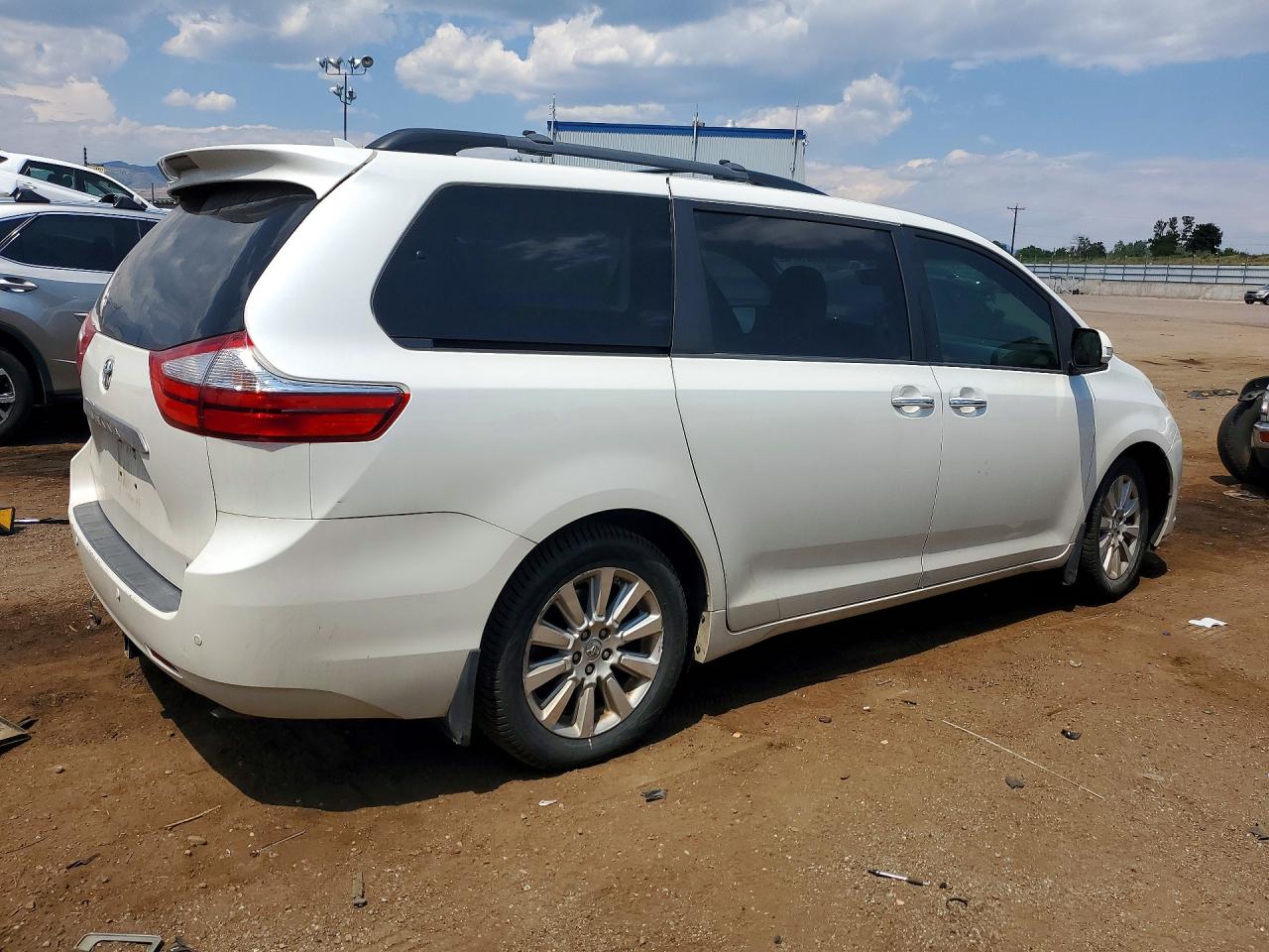 2015 TOYOTA SIENNA LIMITED 7-PASSENGER — снимка 3