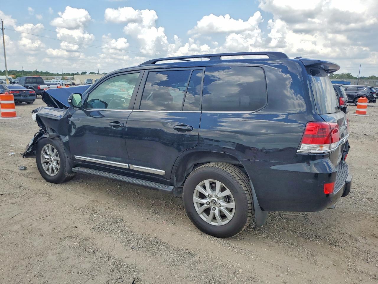 2019 TOYOTA LAND CRUISER VX-R — снимка 2