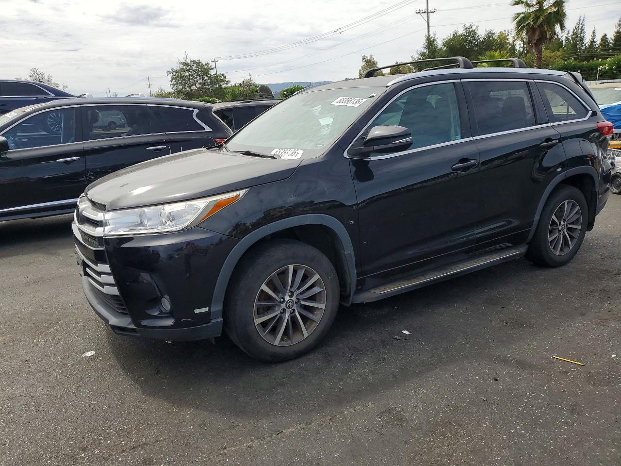 2018 TOYOTA HIGHLANDER XLE