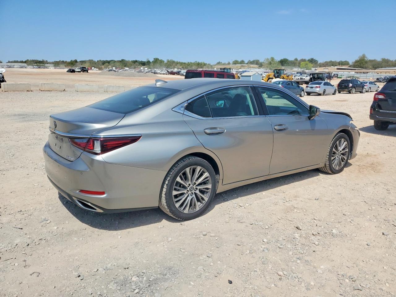 2019 LEXUS ES 350 — снимка 3
