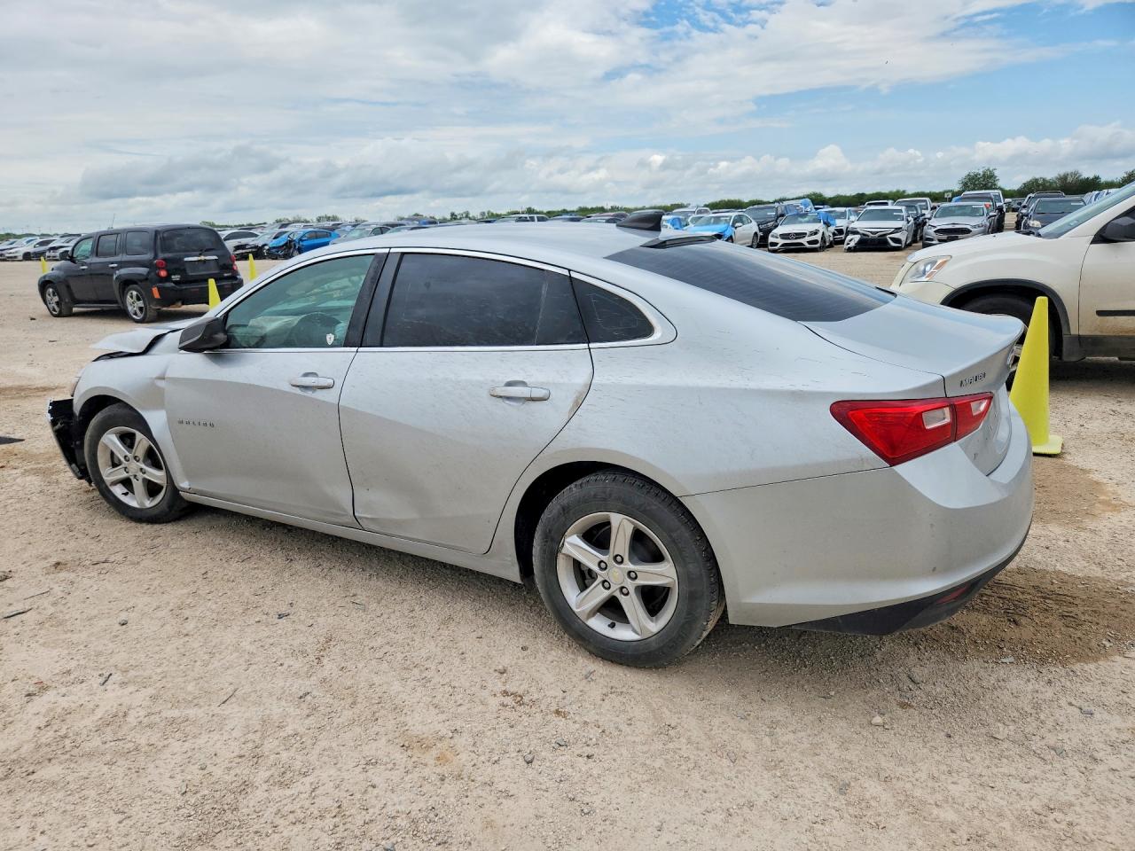 2021 CHEVROLET MALIBU LS — снимка 2