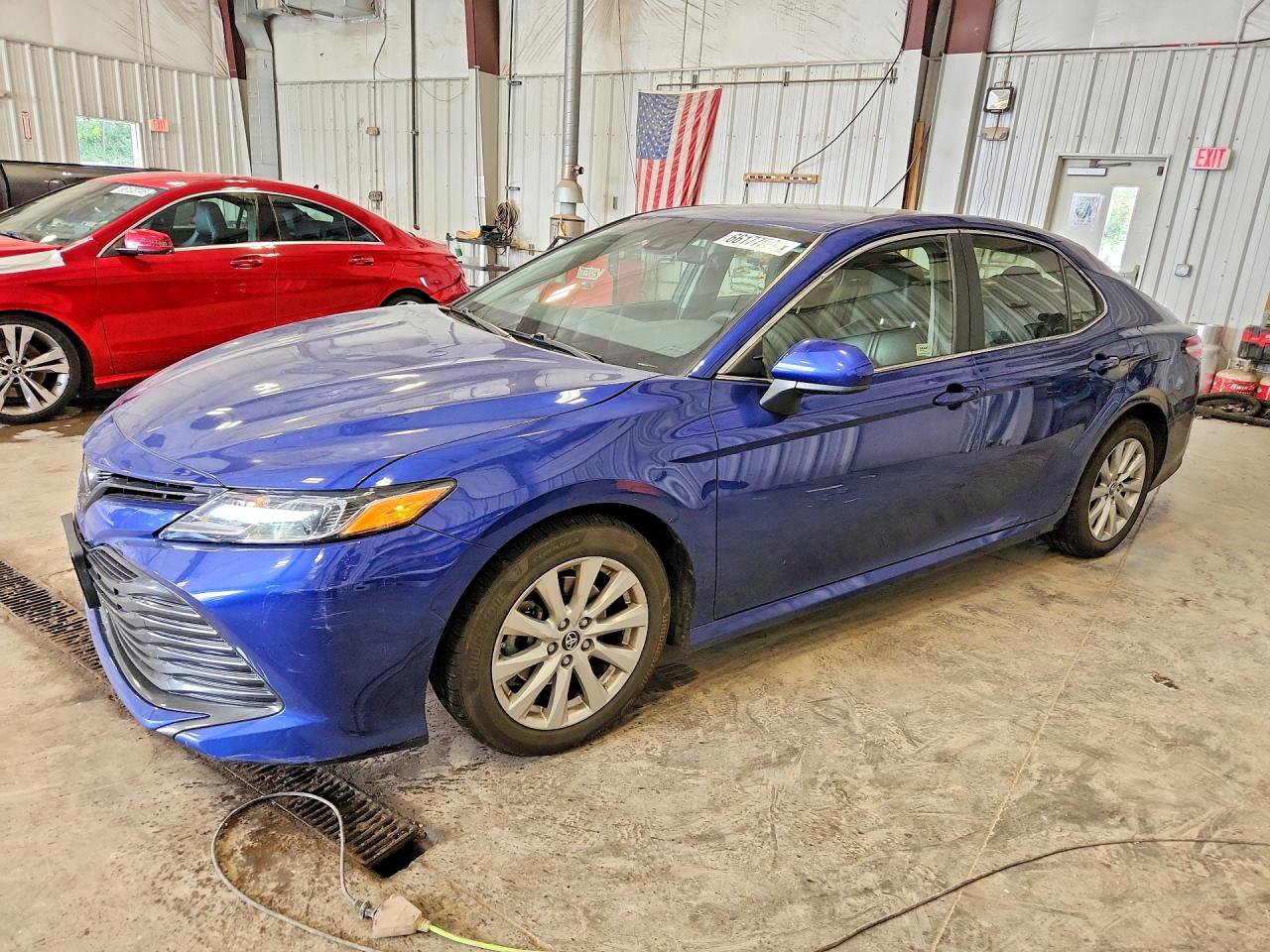 2018 TOYOTA CAMRY LE