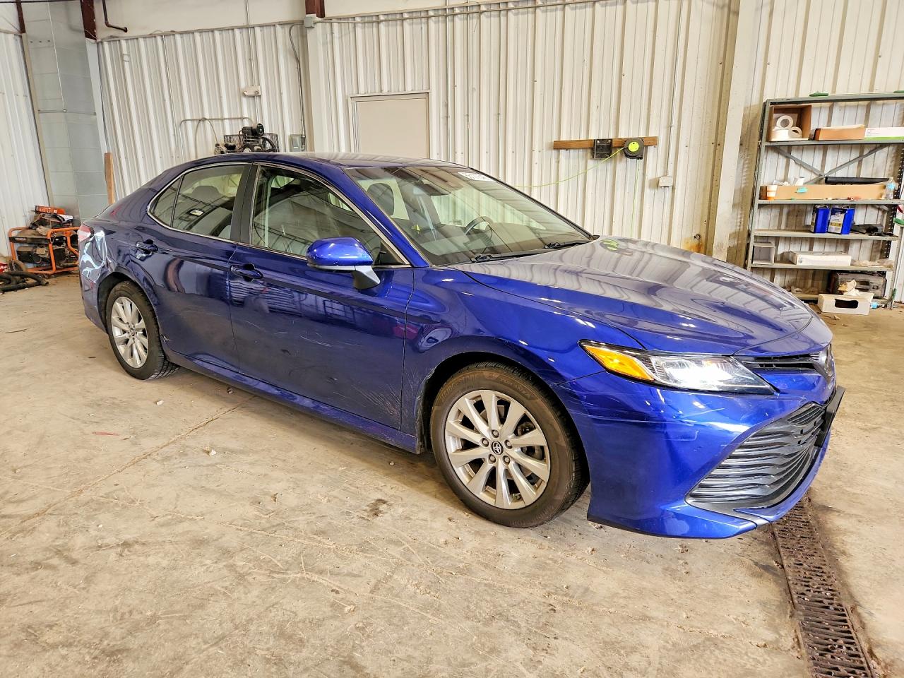 2018 TOYOTA CAMRY LE — снимка 4