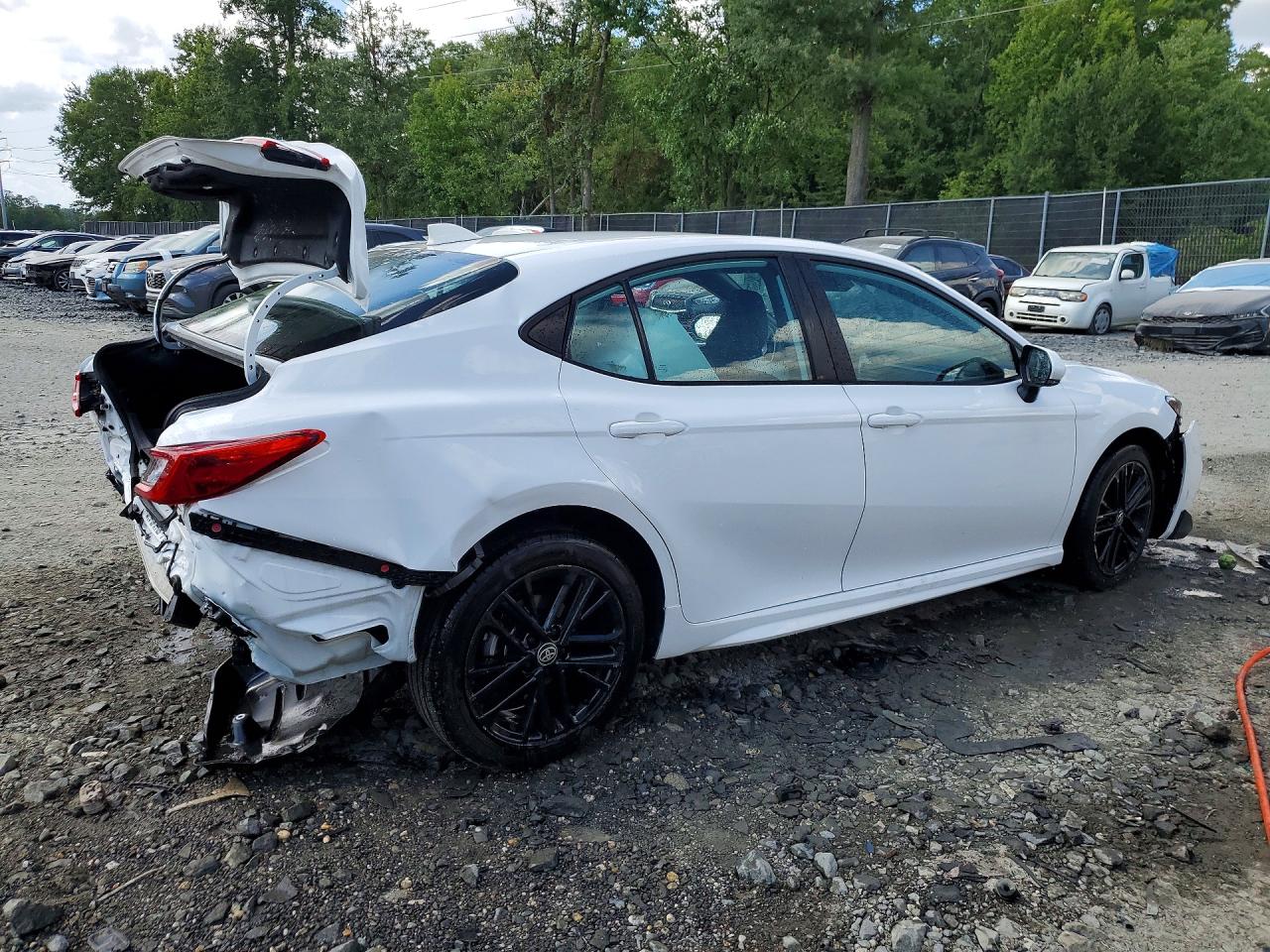 2025 TOYOTA CAMRY SE — снимка 3