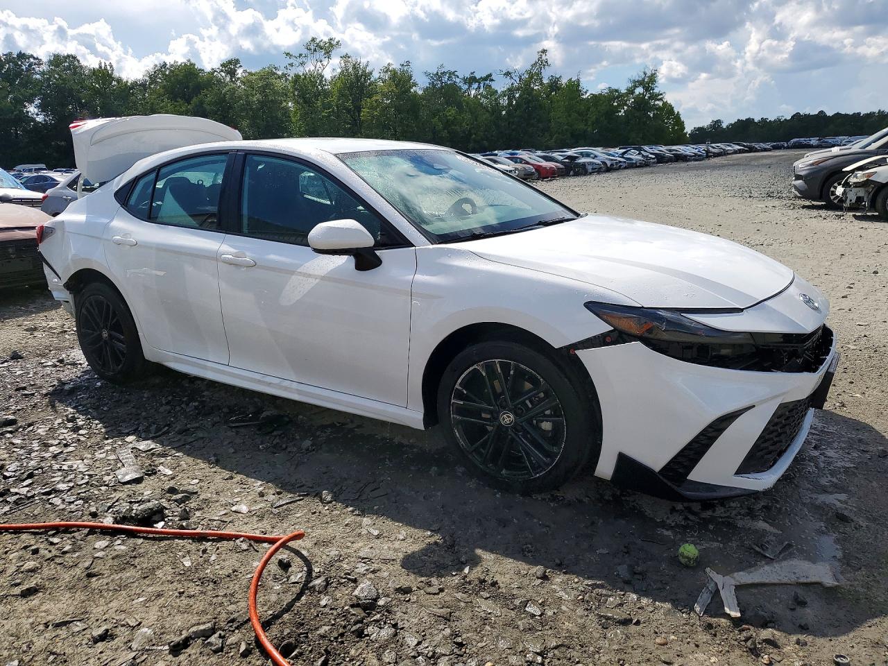 2025 TOYOTA CAMRY SE — снимка 4