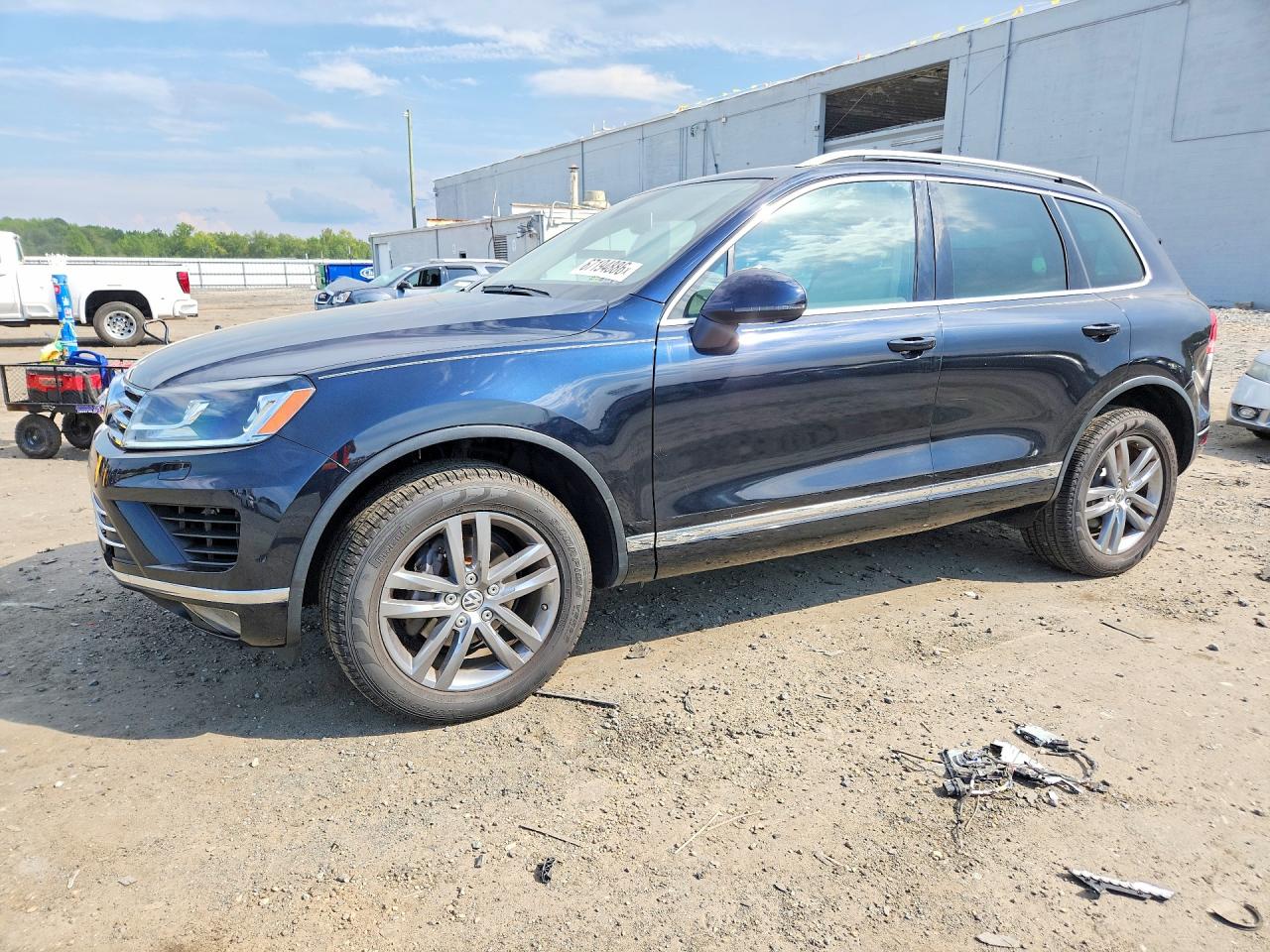 2015 VOLKSWAGEN TOUAREG V6