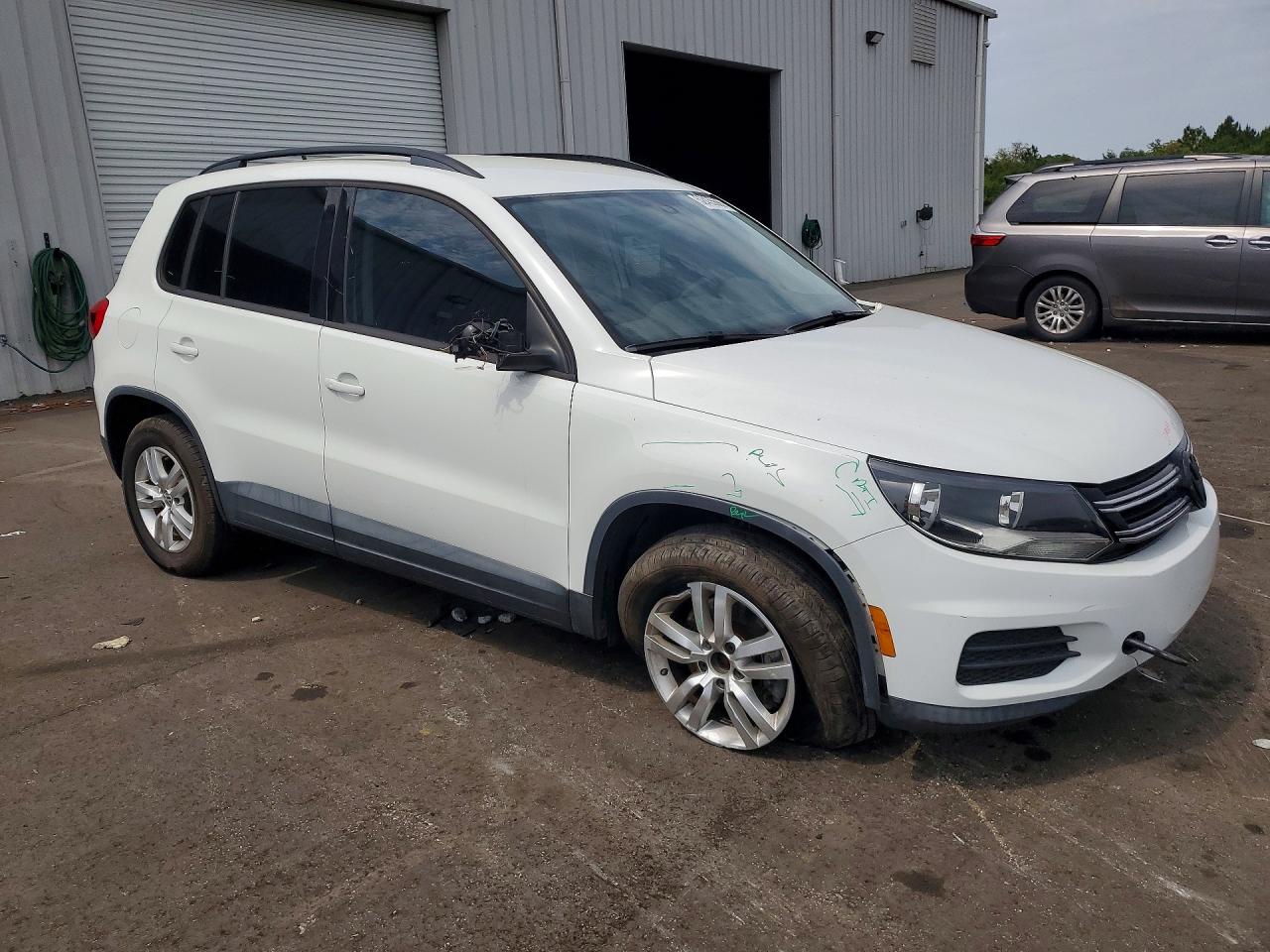 2016 VOLKSWAGEN TIGUAN S — снимка 4