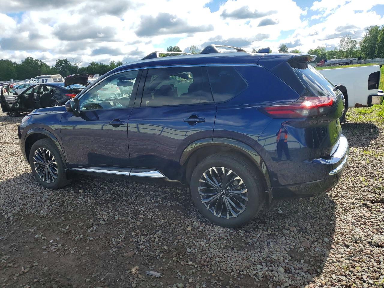 2026 NISSAN ROGUE PLATINUM — снимка 2