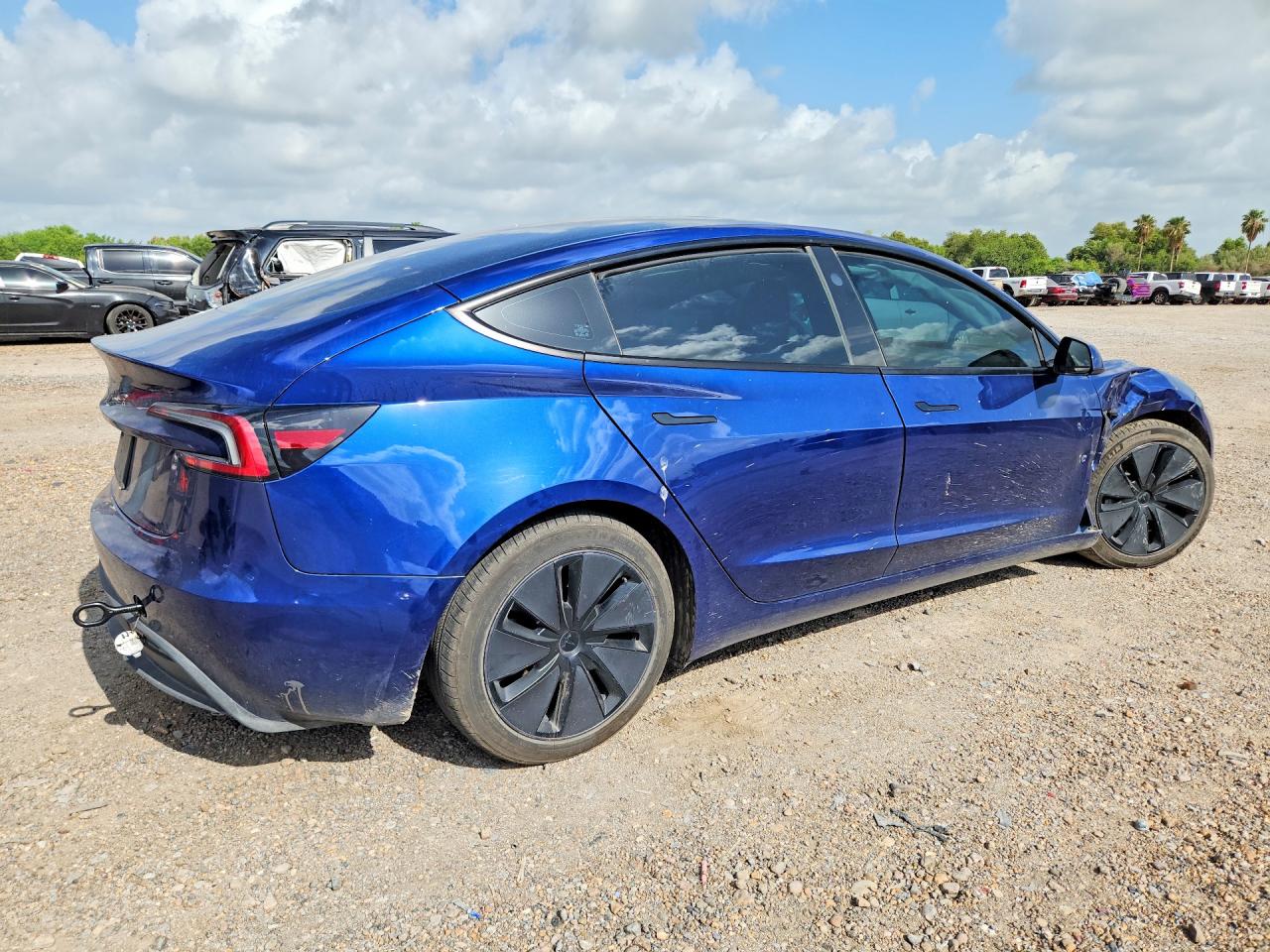 2025 TESLA MODEL 3 — снимка 3