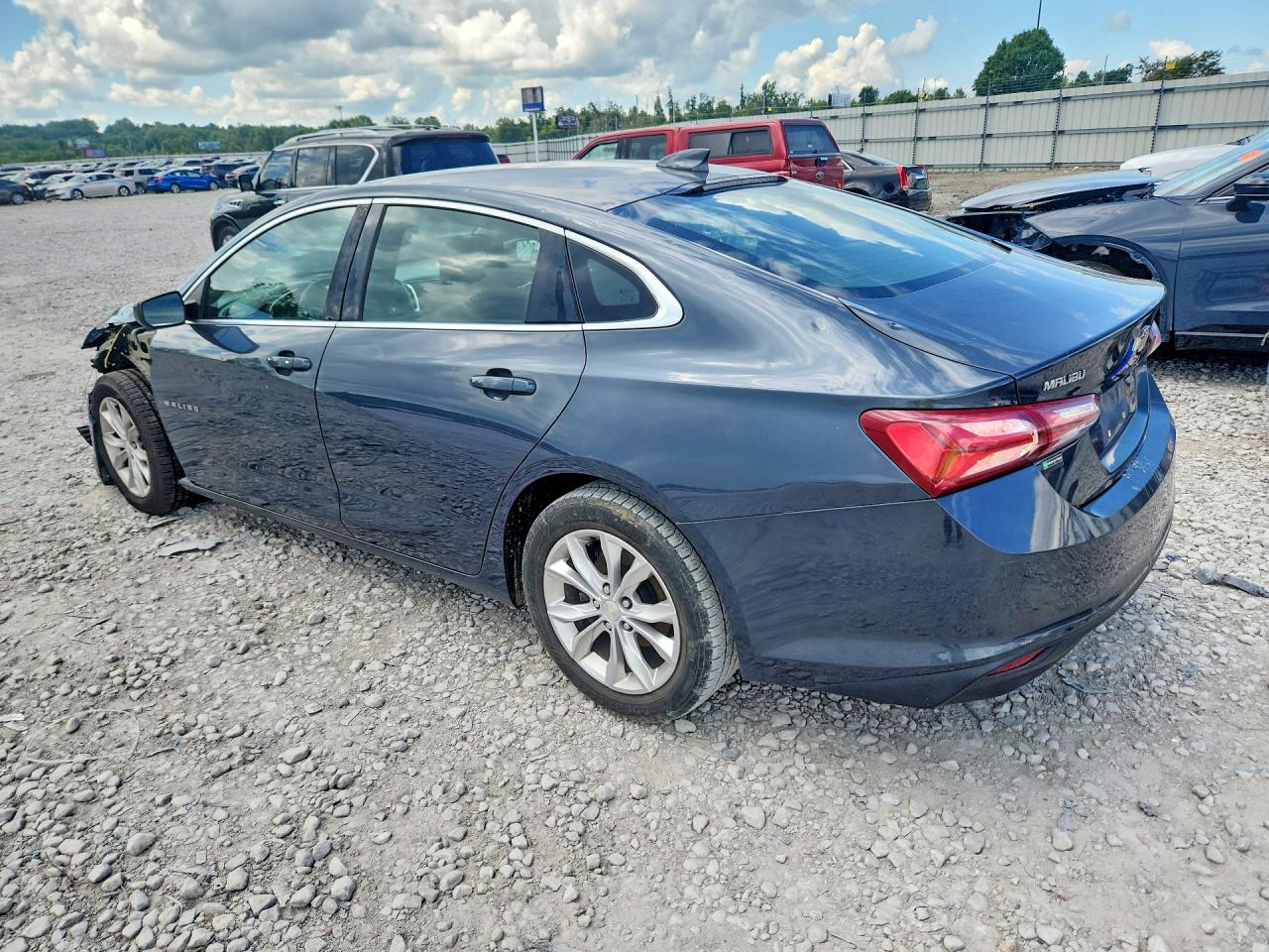 2019 CHEVROLET MALIBU LT — снимка 2