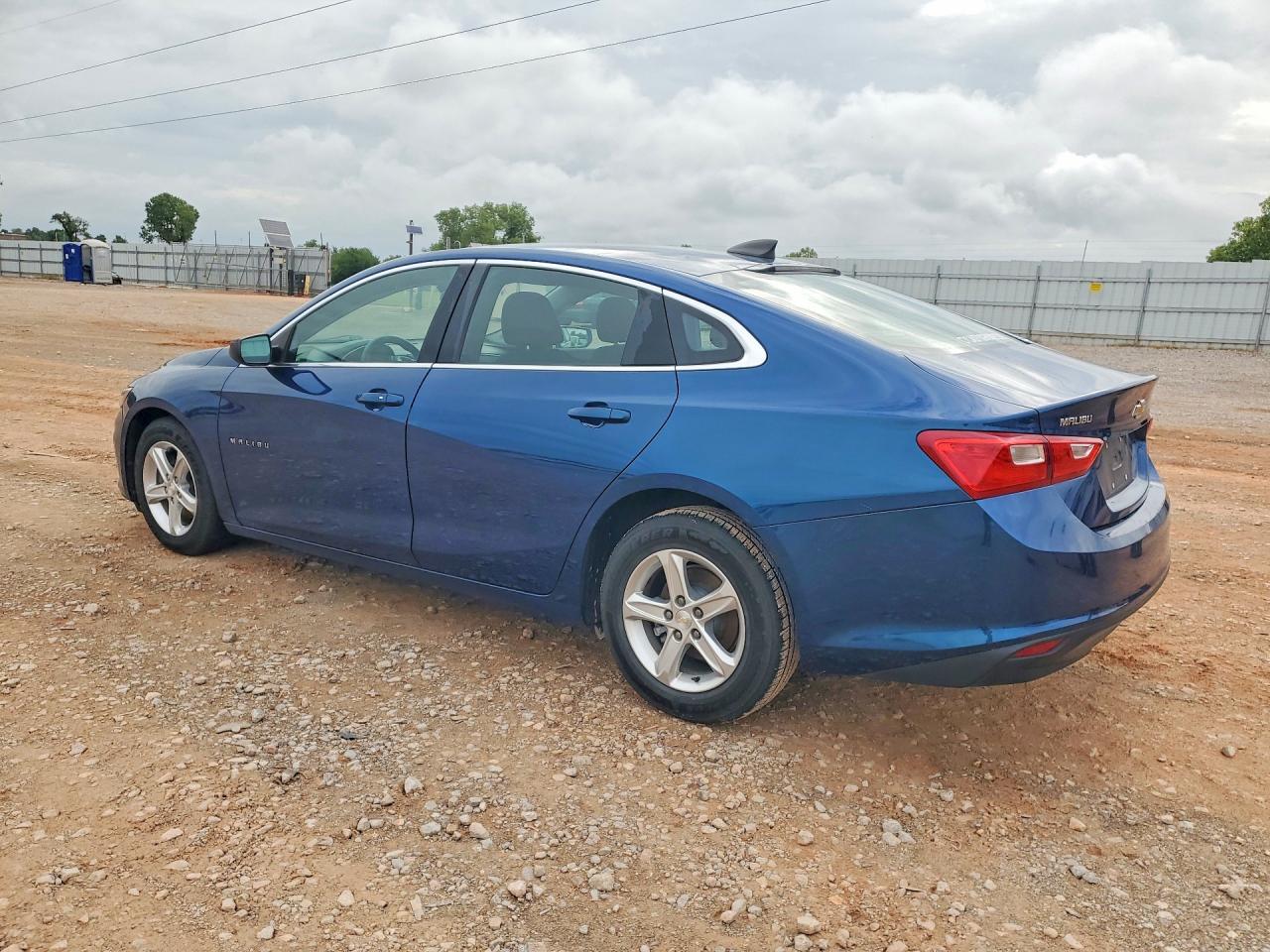 2019 CHEVROLET MALIBU LS — снимка 2