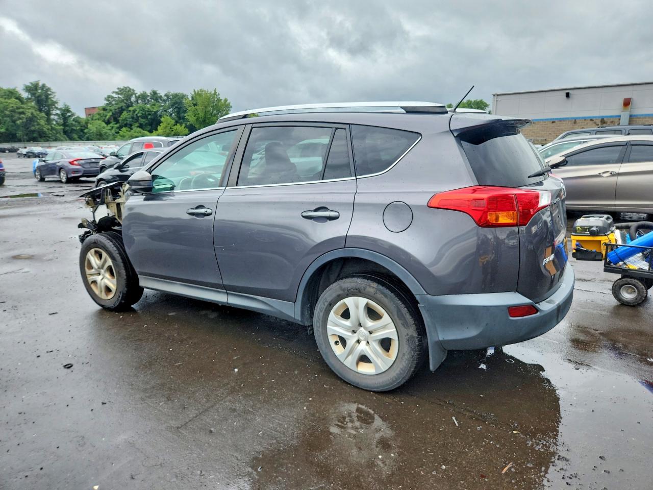 2015 TOYOTA RAV4 LE — снимка 2