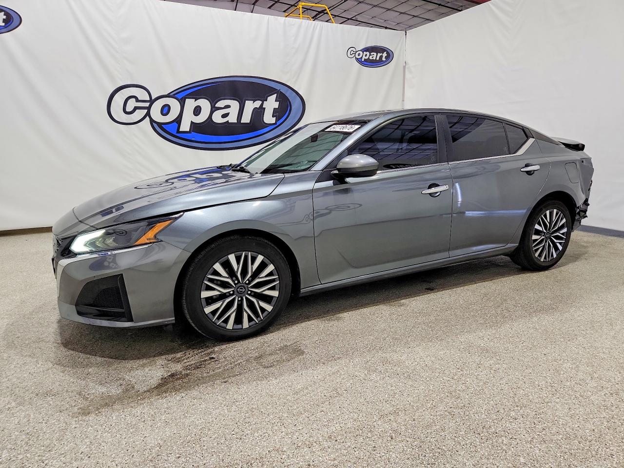 2023 NISSAN ALTIMA SV