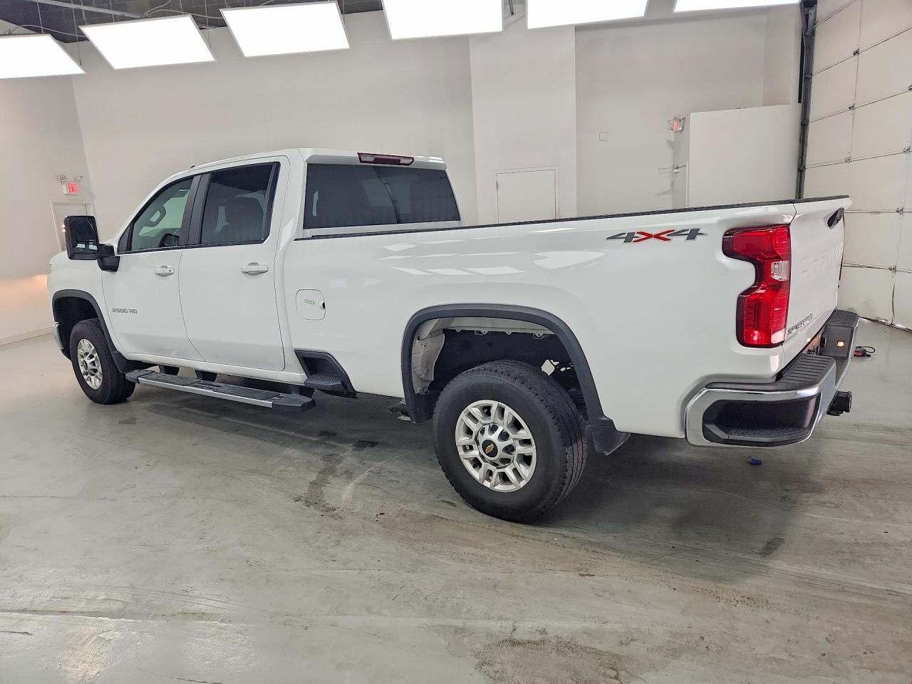 2026 CHEVROLET SILVERADO K2500 HEAVY DUTY LT — снимка 2