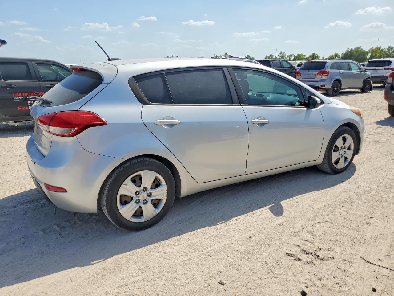 2016 KIA FORTE5 LX — снимка 3
