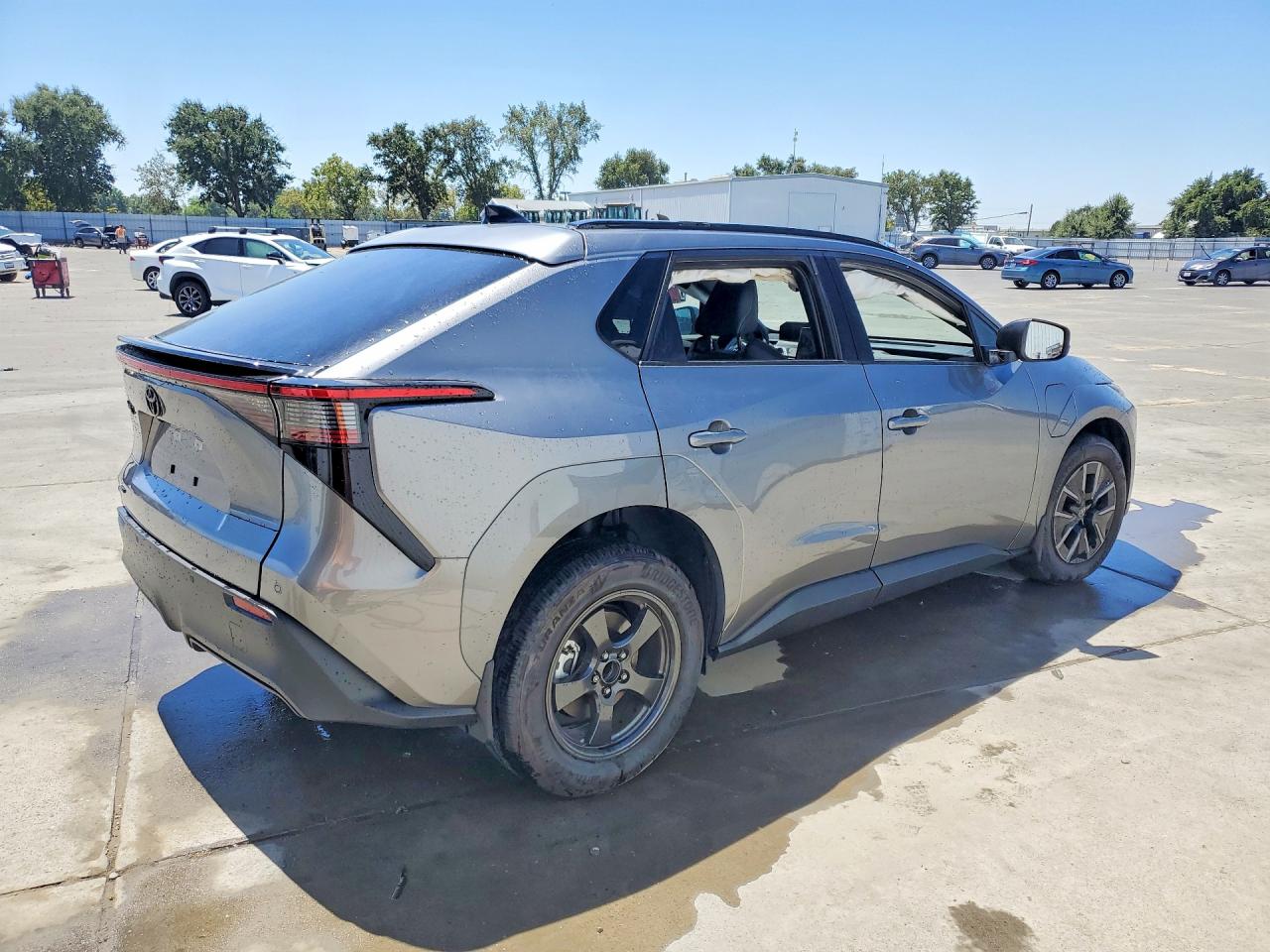 2026 TOYOTA BZ XLE PLUS — снимка 3