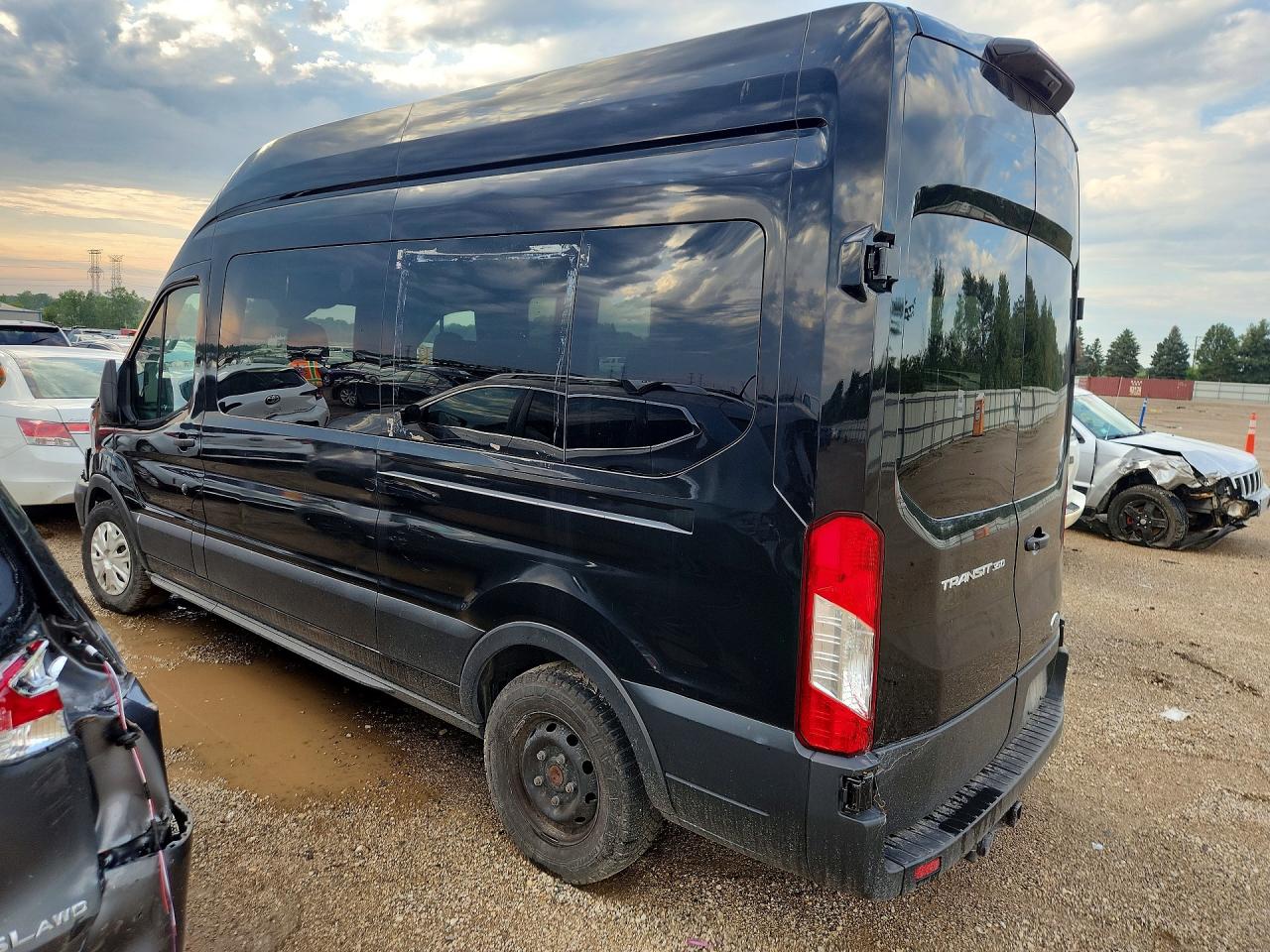 2022 FORD TRANSIT T-350 — снимка 2