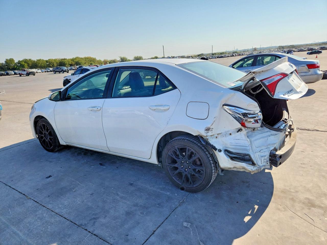 2016 TOYOTA COROLLA S SPECIAL EDITION — снимка 2