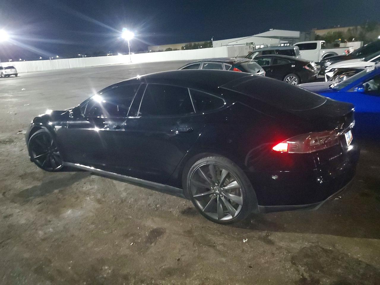 2016 TESLA MODEL S — снимка 2