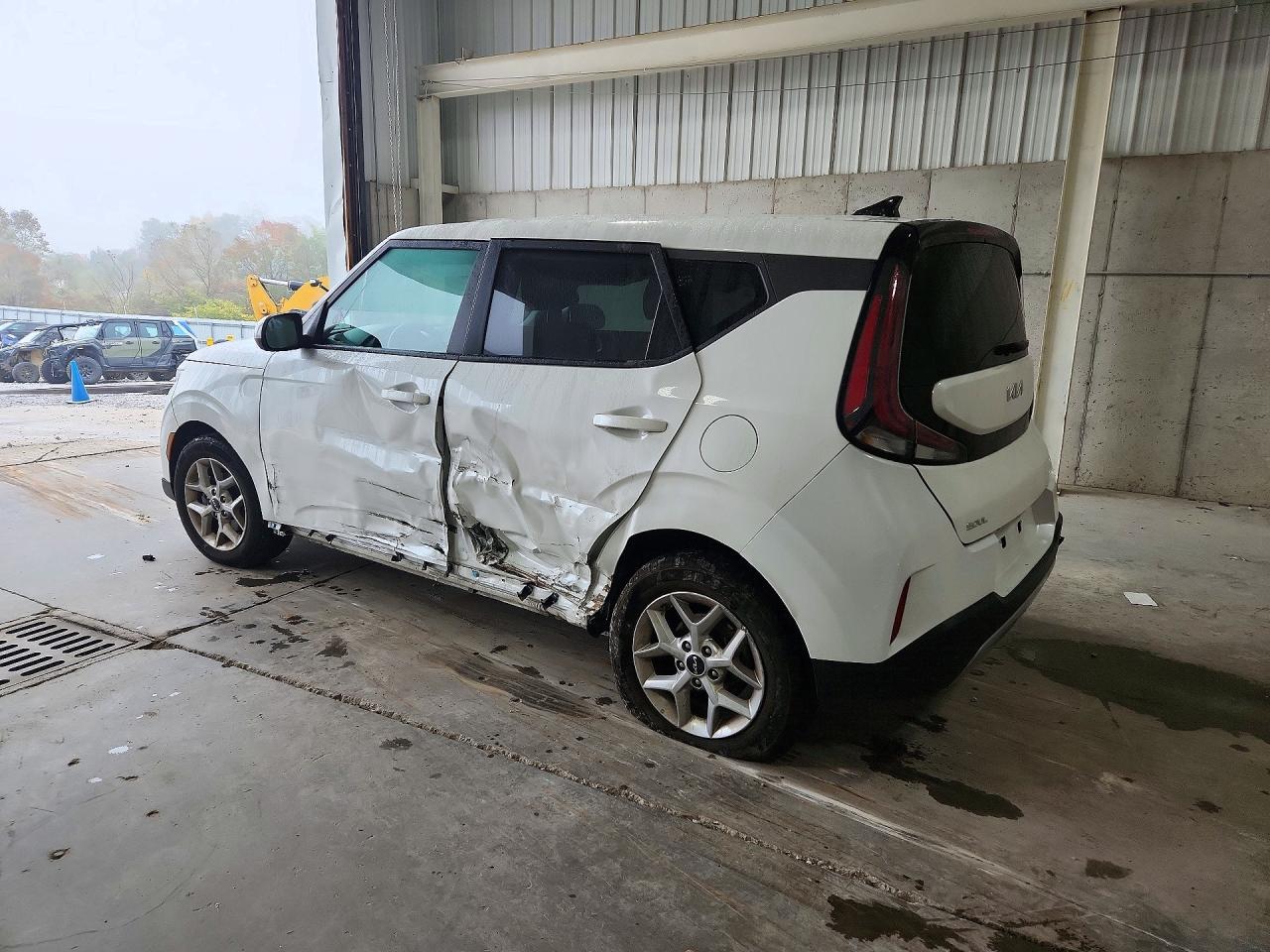 2025 KIA SOUL LX — снимка 2