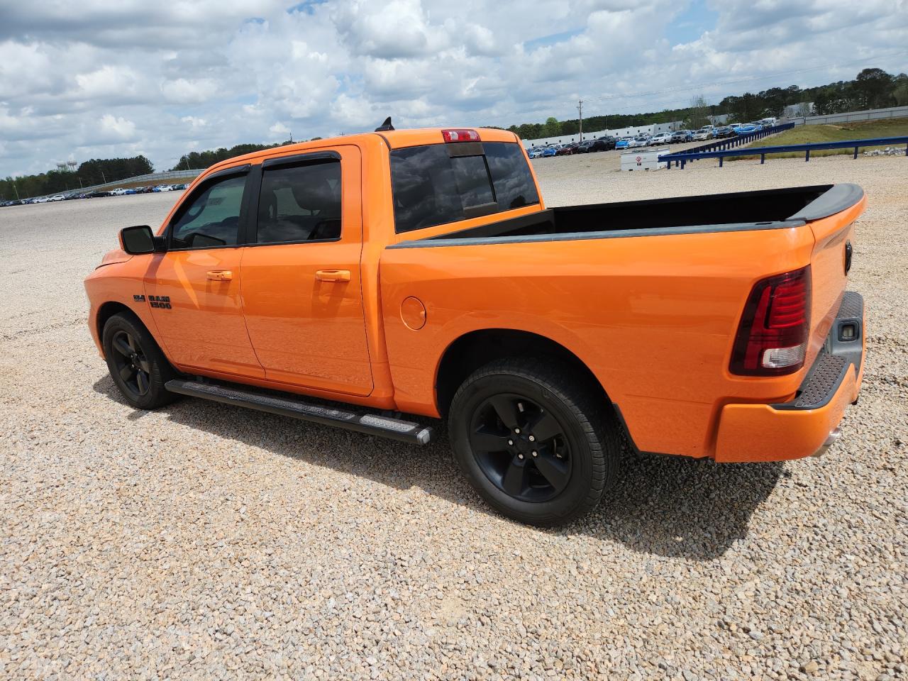 2017 RAM 1500 SPORT — снимка 2