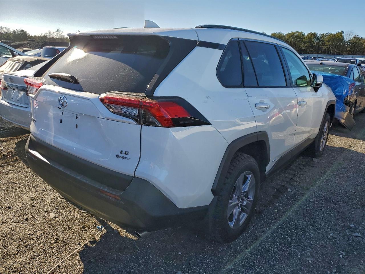 2025 TOYOTA RAV4 LE — снимка 3