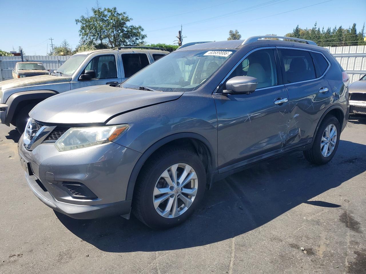 2015 NISSAN ROGUE SV