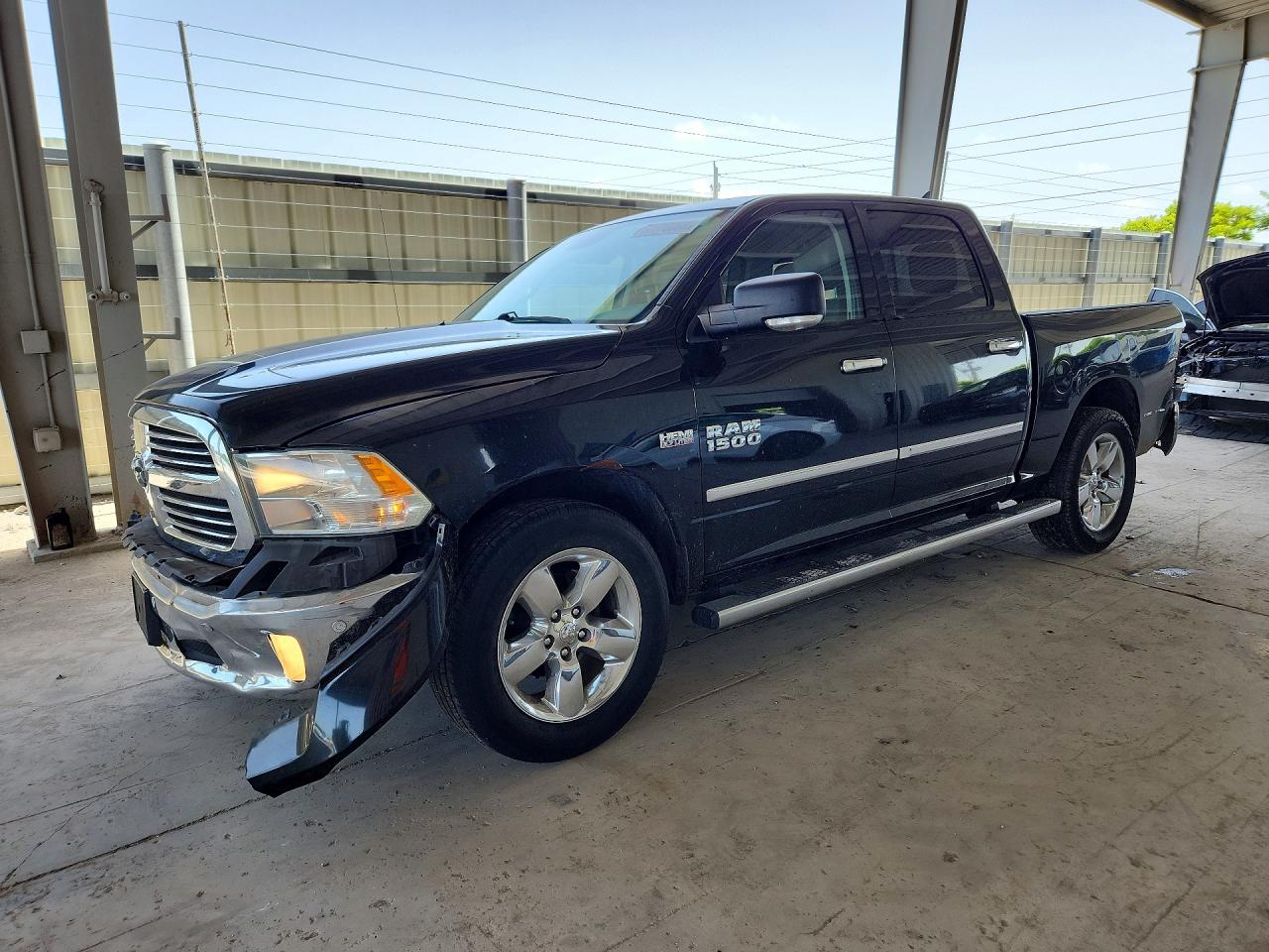 2017 RAM 1500 SLT