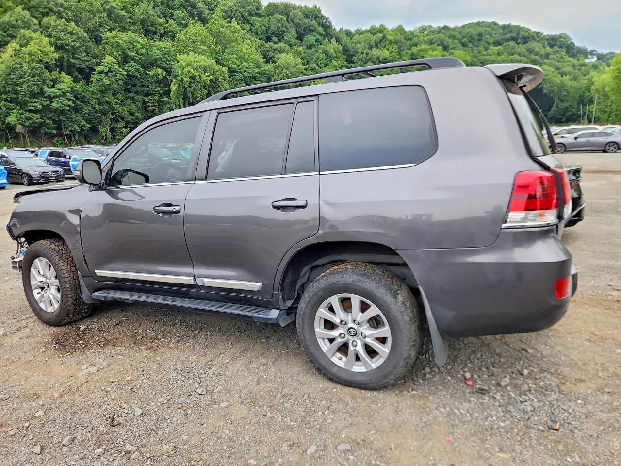 2019 TOYOTA LAND CRUISER VX-R — снимка 2