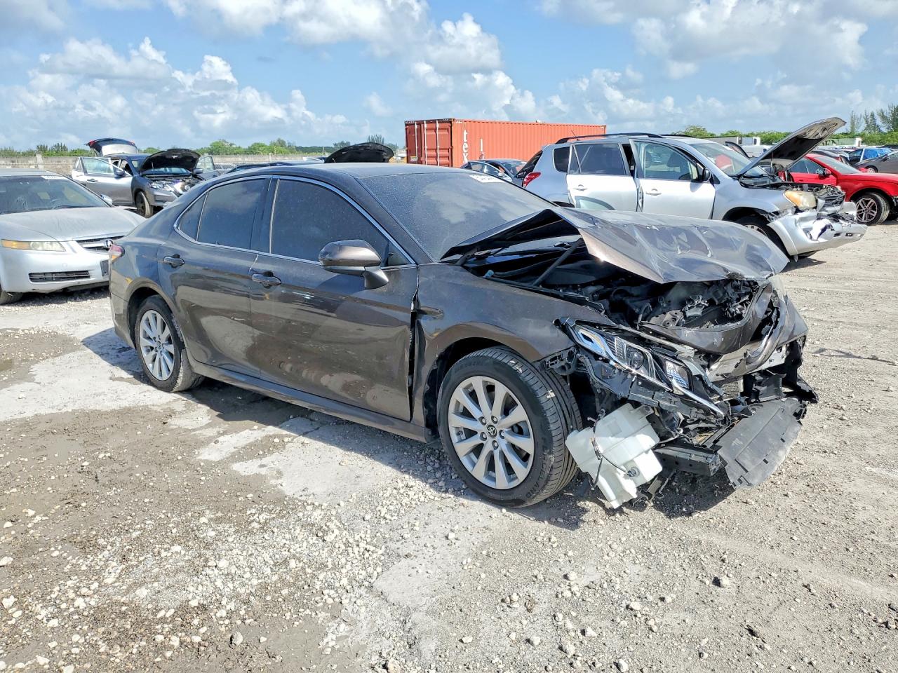 2018 TOYOTA CAMRY LE — снимка 4