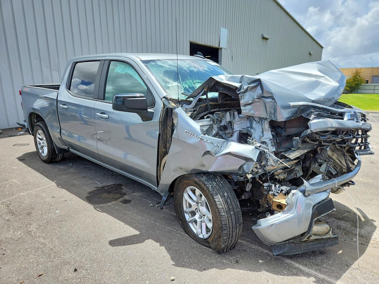 2026 CHEVROLET SILVERADO K1500 RST — снимка 4
