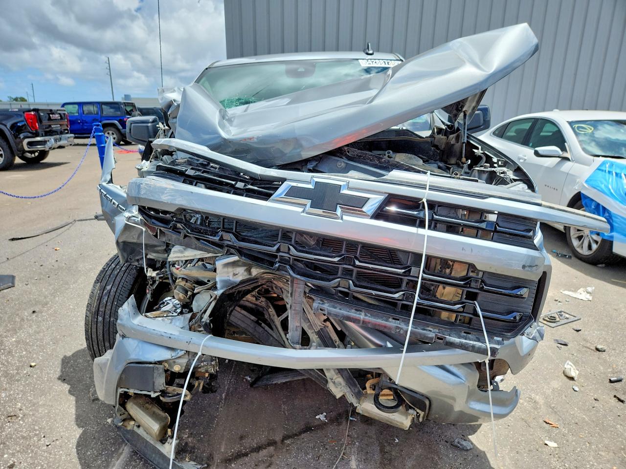 2026 CHEVROLET SILVERADO K1500 RST — снимка 5