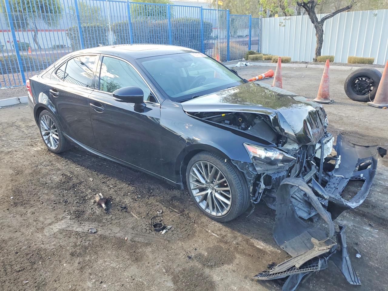 2015 LEXUS IS 250 — снимка 4
