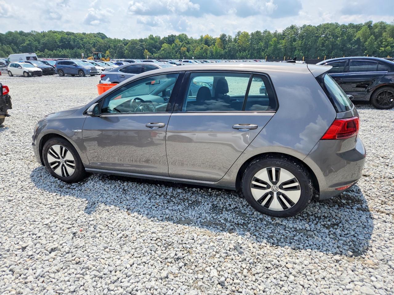 2015 VOLKSWAGEN E-GOLF SEL PREMIUM — снимка 2