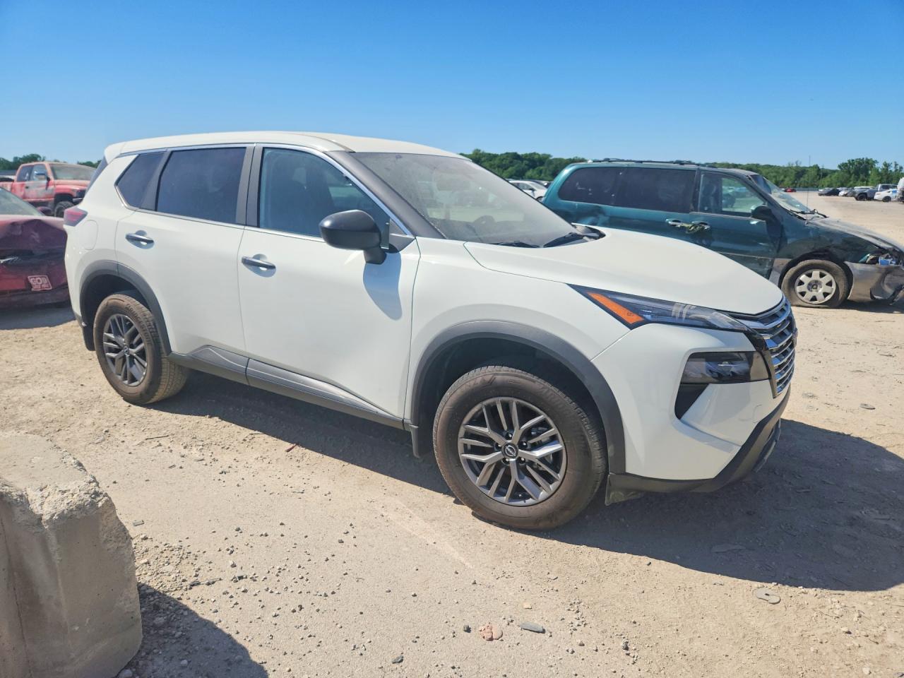 2025 NISSAN ROGUE S — снимка 4