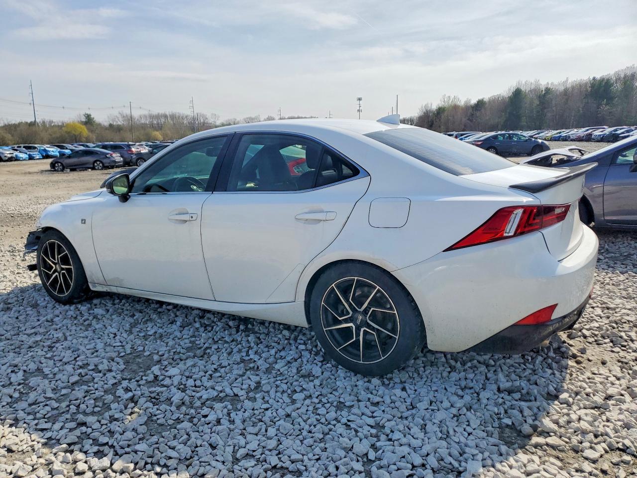 2016 LEXUS IS 300 — снимка 2
