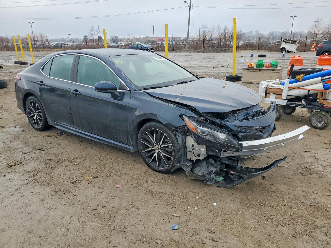 2021 TOYOTA CAMRY SE — снимка 4