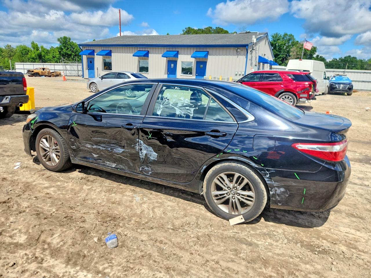 2017 TOYOTA CAMRY SE — снимка 2