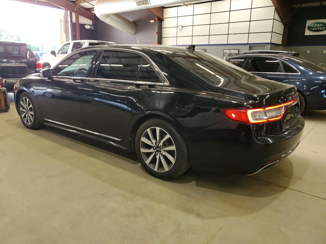 2019 LINCOLN CONTINENTAL — снимка 2