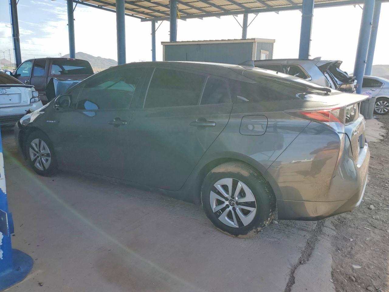 2017 TOYOTA PRIUS FOUR — снимка 2
