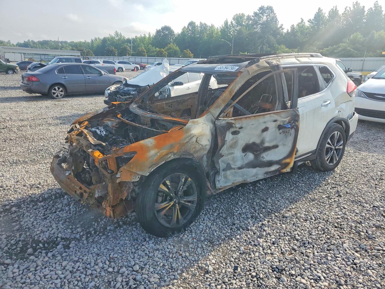 2017 NISSAN ROGUE