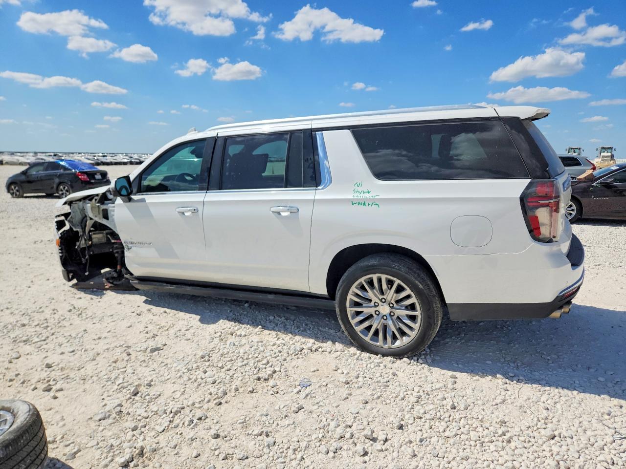 2024 CHEVROLET SUBURBAN K1500 HIGH COUNTRY — снимка 2