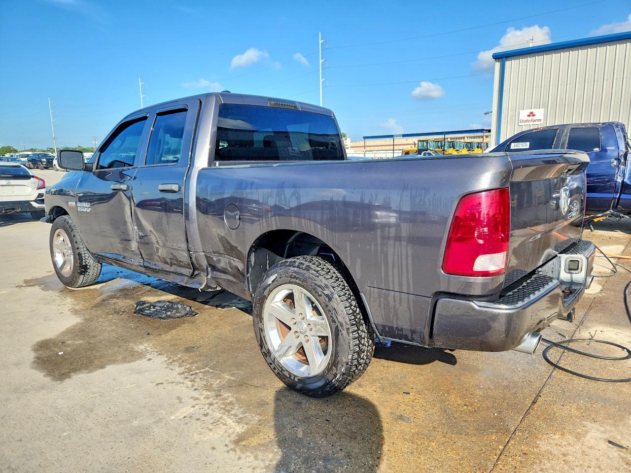 2018 RAM 1500 ST — снимка 2