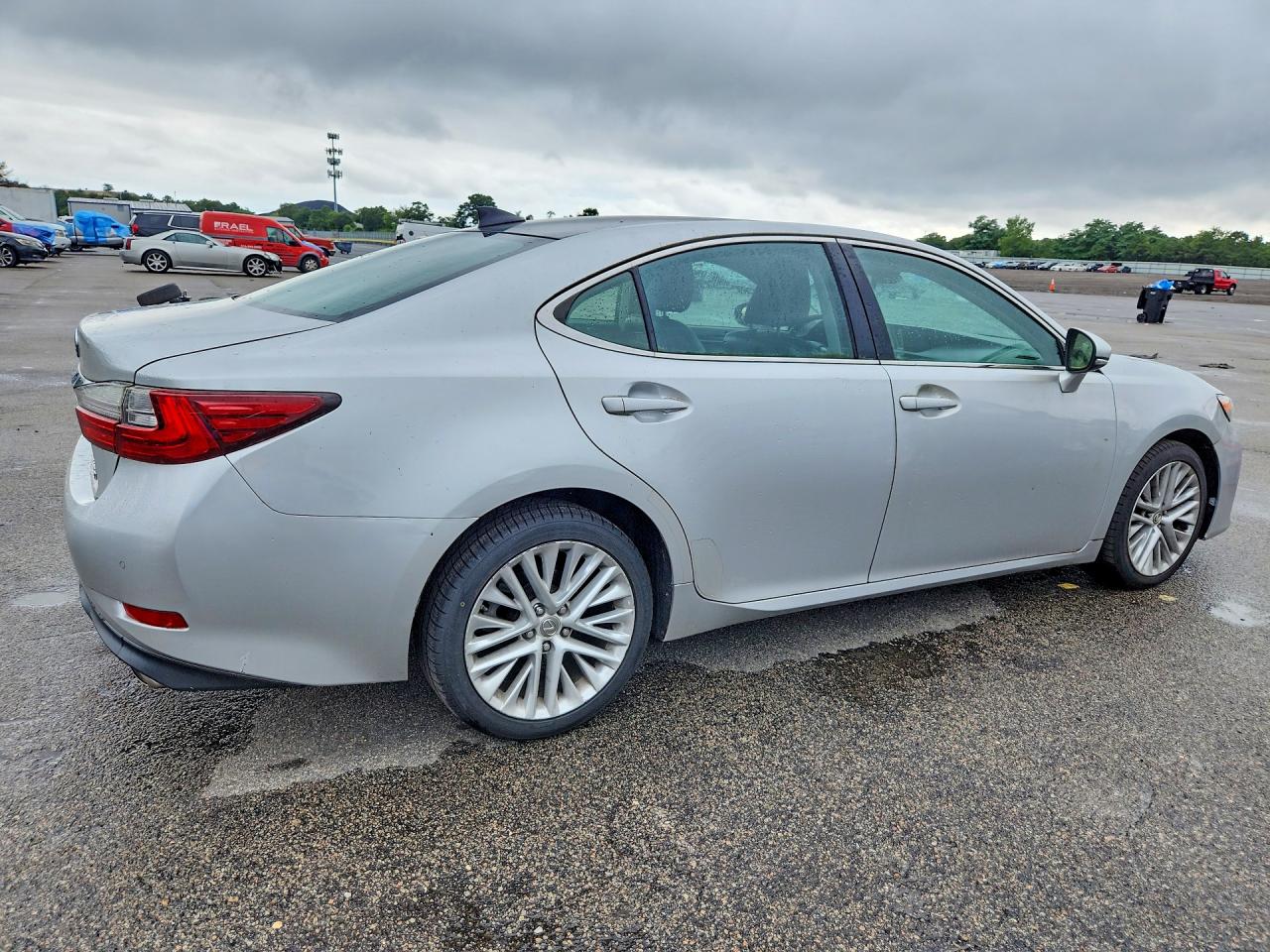 2016 LEXUS ES 350 — снимка 3