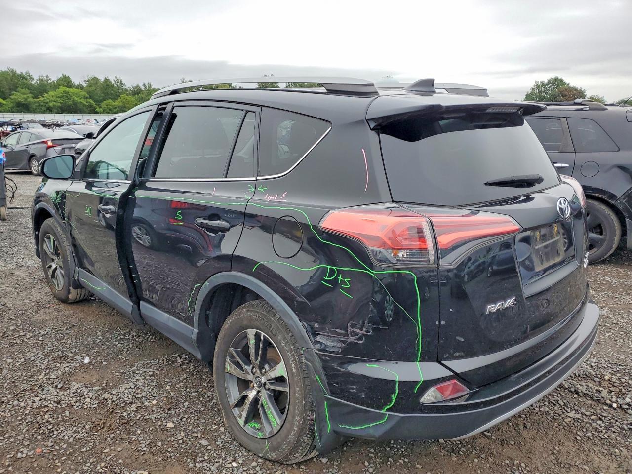 2018 TOYOTA RAV4 XLE — снимка 2