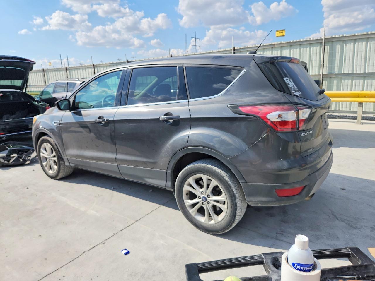 2017 FORD ESCAPE SE — снимка 2
