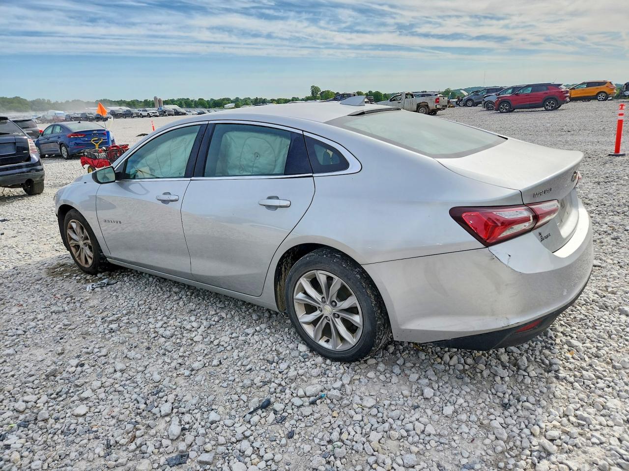 2019 CHEVROLET MALIBU LT — снимка 2