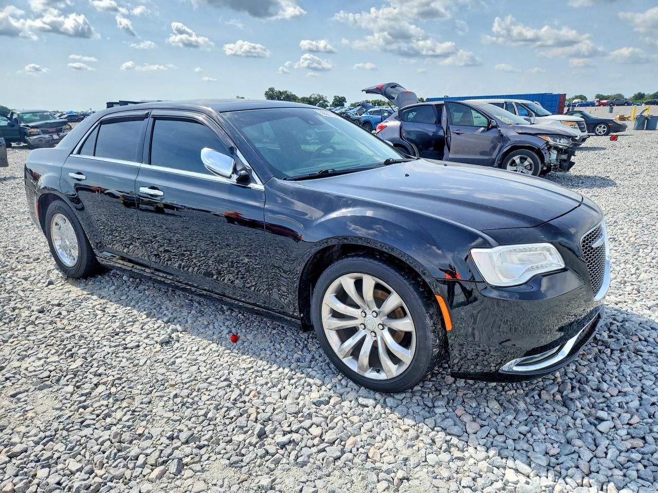 2018 CHRYSLER 300 LIMITED — снимка 4