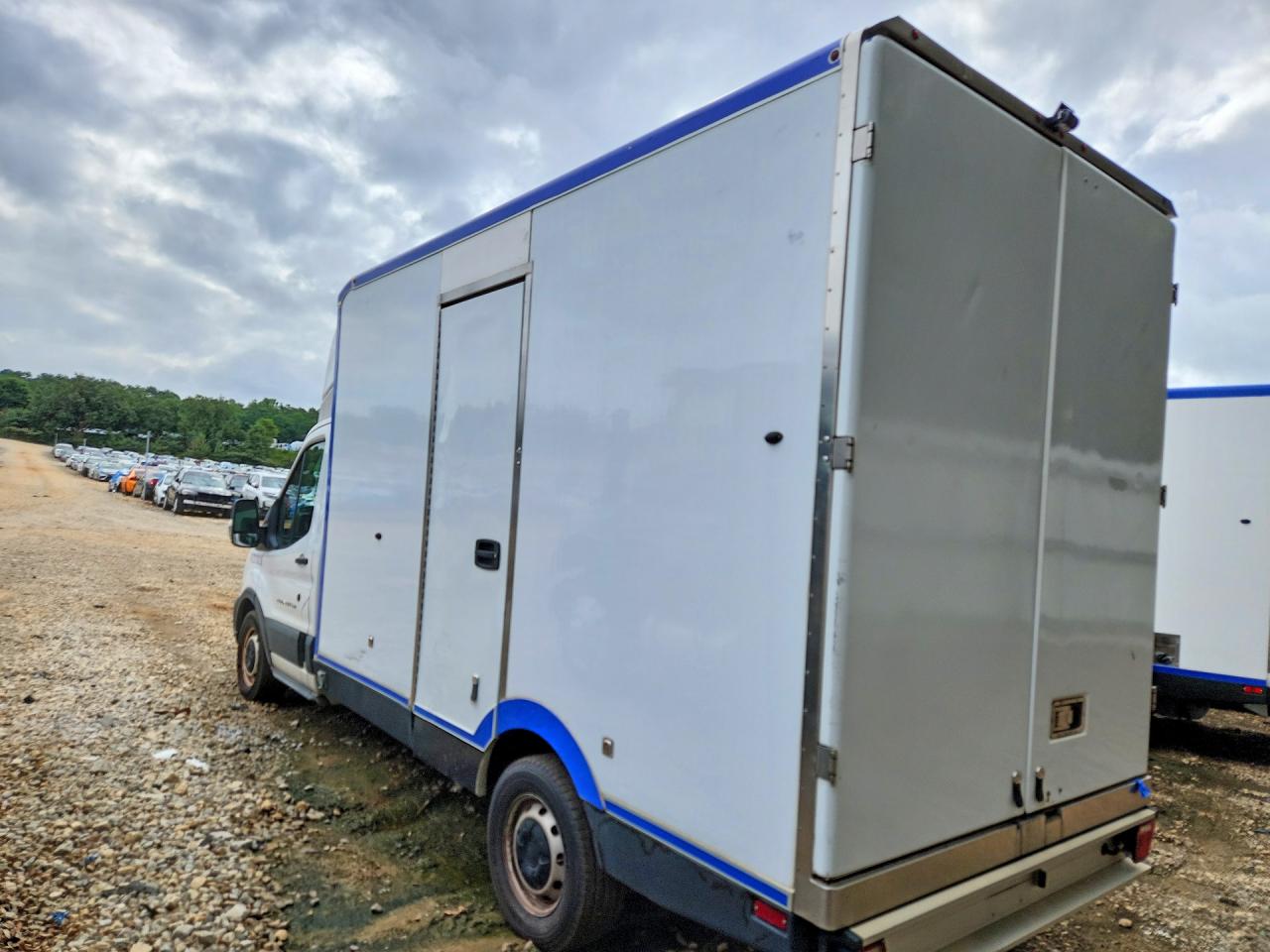 2022 FORD TRANSIT T-350 — снимка 2